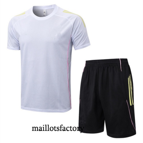 Soldes Maillot d'entrainement Juventus + Shorts 2025/26 Blanc/Noir/Jaune Kit